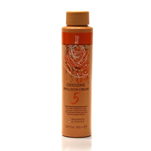 JJʼs Окислювальна крем-емульсія 150мл 5VOL 1,5%